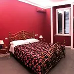 Sunset Bed & Breakfast 3*